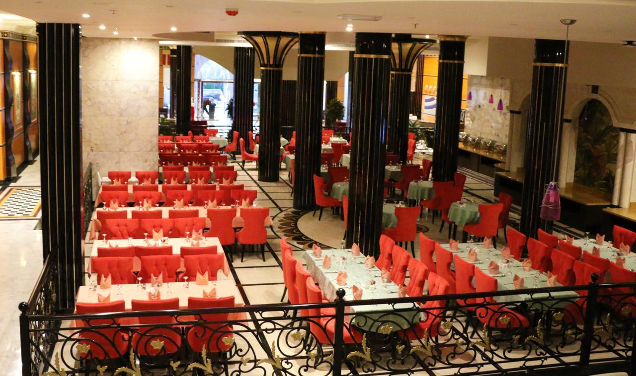 Red Castle Hotel 4*